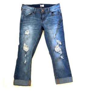 Juniors SO Distressed Capri Pants size 11